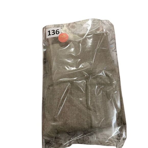 Beige Tan Ribbed Athletic Leggings Athleisure - Picture 9 of 9